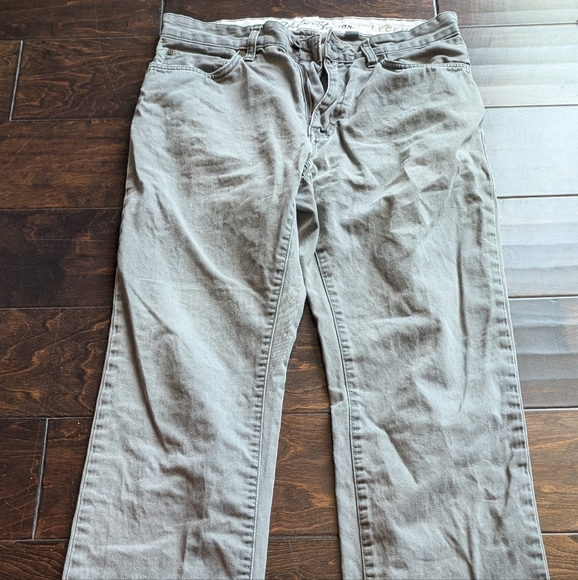 Eddie Bauer Light Gray Legendary Wash Specialty Dyed Chinos 32x32 - Picture 1 of 5